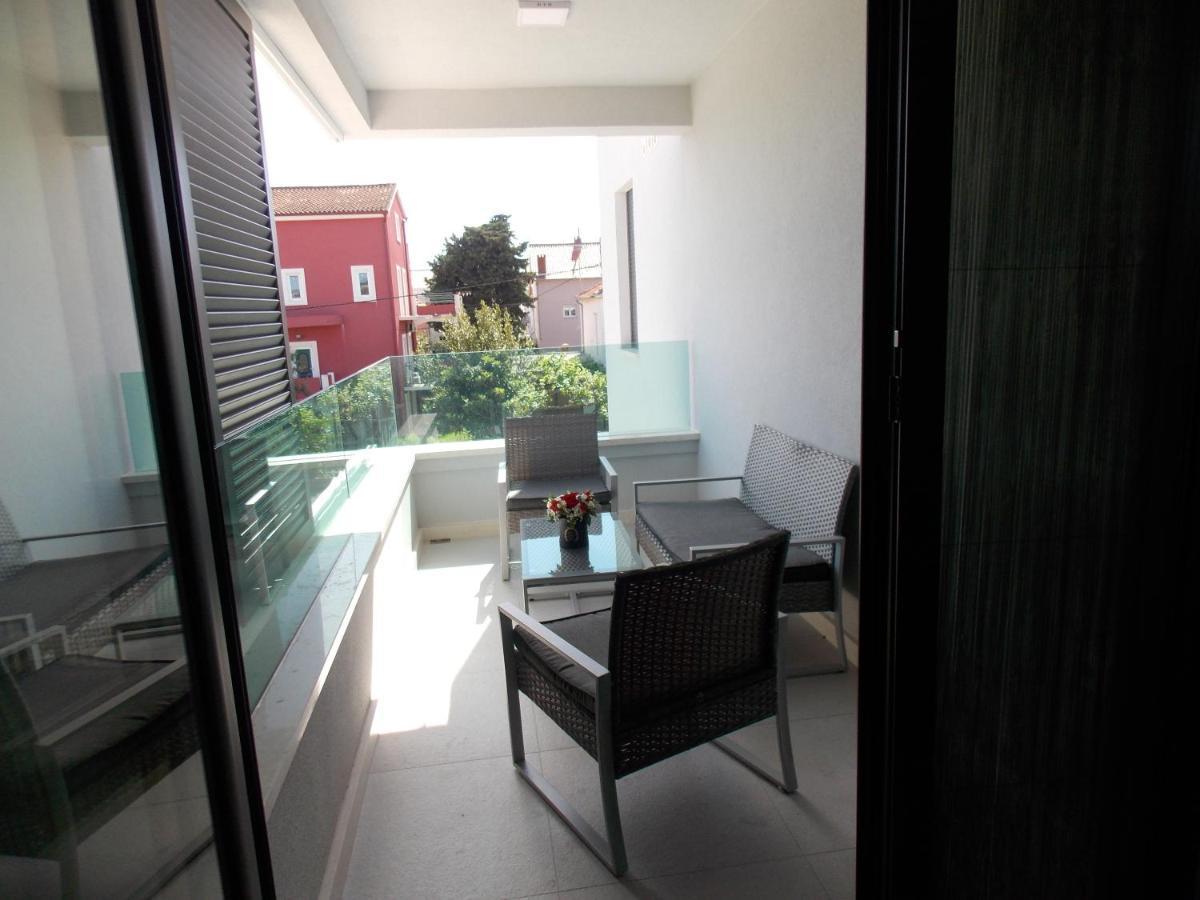 Novi Apartman Beti Blizu Plaze S Besplatnim Parkingom, Puntamika - Zadar Apartment Exterior photo